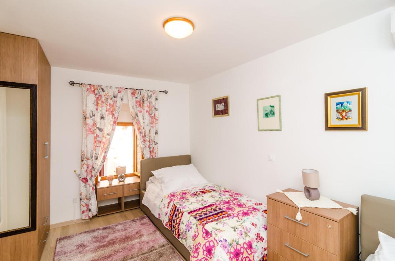 Holiday Home Tezoro Royal Дубровник Екстериор снимка